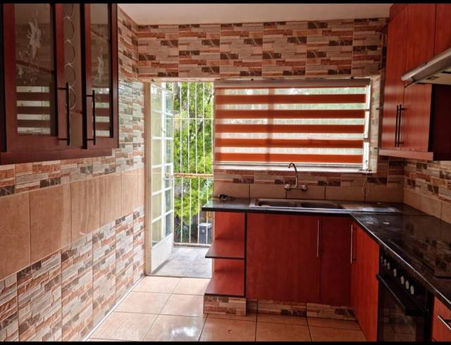 3 BEDROOM APARTMENT FOR SALE IN WEST TURFFONTEIN